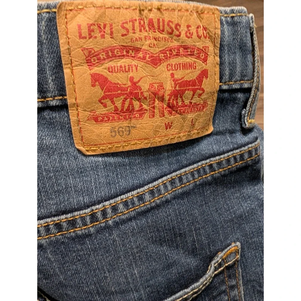 Levis 569 Loose Straight Denim Shorts Mens 48 Blue Medium Wash Baggy Jeans